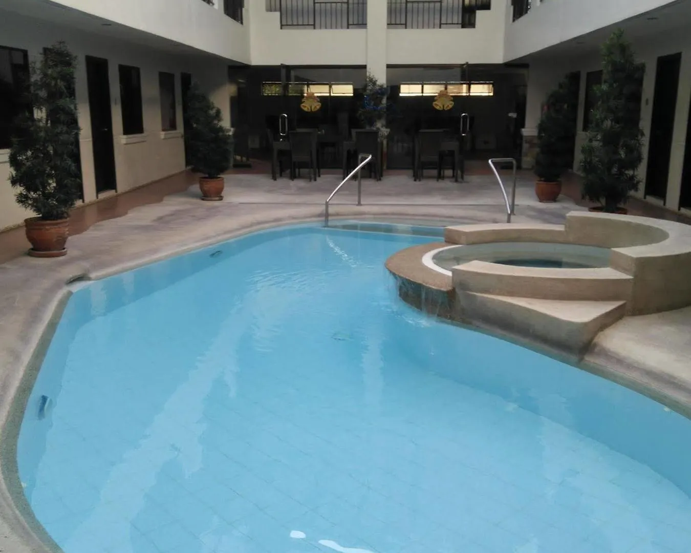 Boomerang Hotel Ángeles