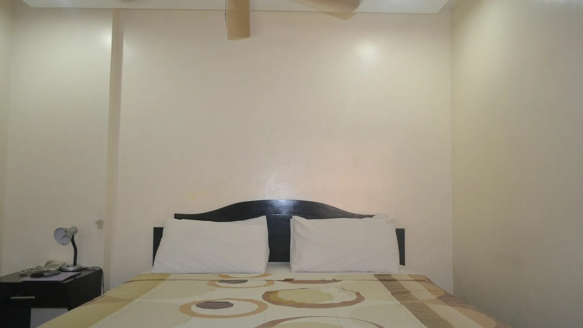 Boomerang Hotel Angeles